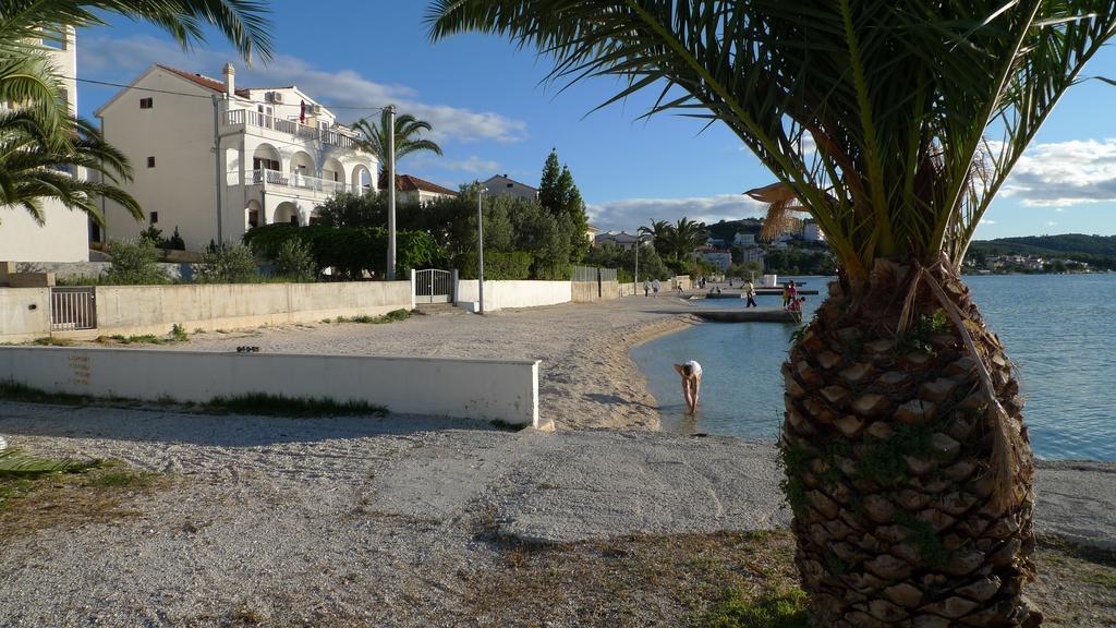 Apartments Tonka Trogir Exterior photo